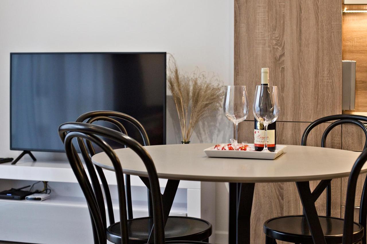 Goclaw P&O Serviced Apartments Varsóvia Exterior foto